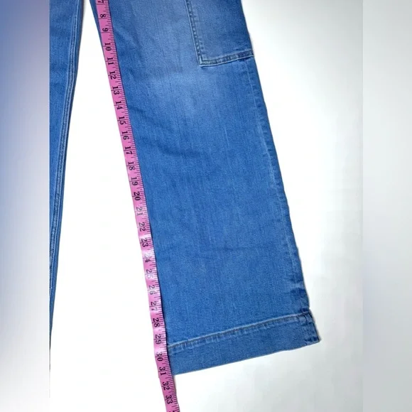 American Eagle Women's Dreamy Drape Super High Rise Baggy Wide Leg Jeans Size-24